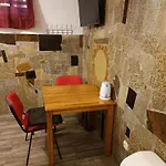 Rooms- Denis