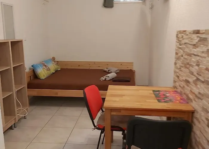 Rooms- Denis