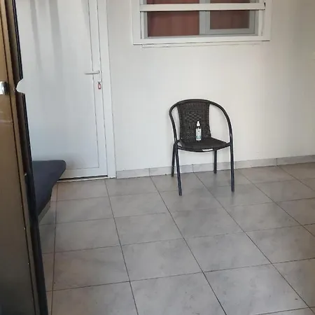 Rooms- Denis Guest house