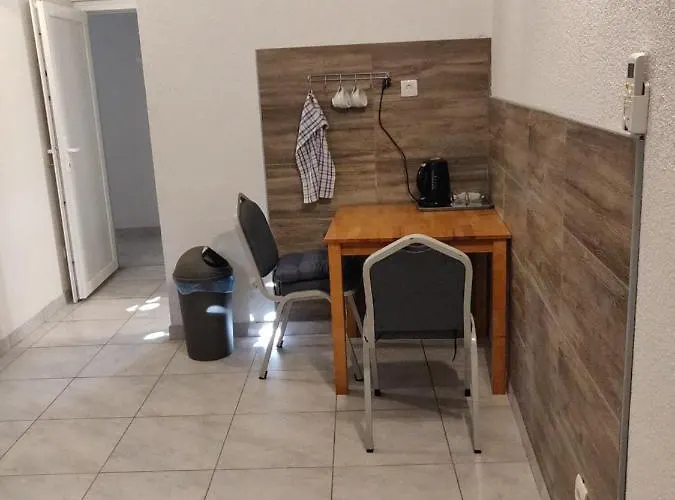 Rooms- Denis بيت ضيافة سبليت