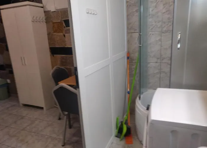 Rooms- Denis سبليت