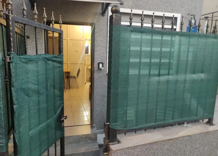 Rooms- Denis بيت ضيافة