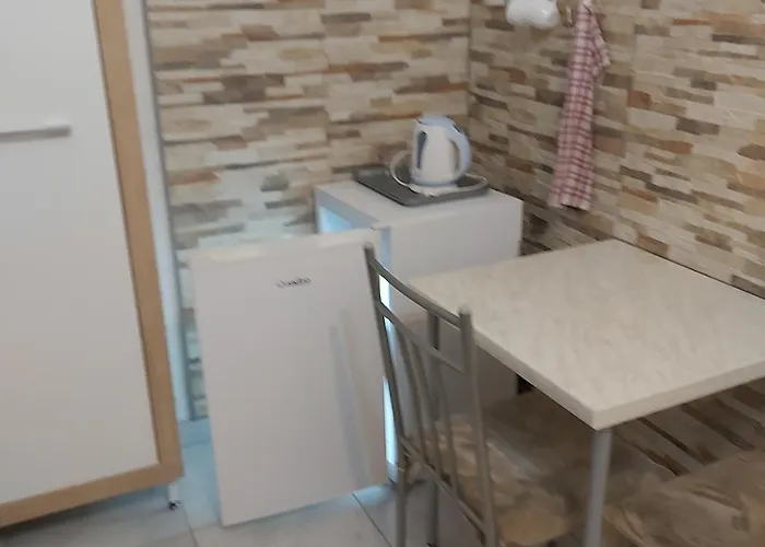 Rooms- Denis بيت ضيافة